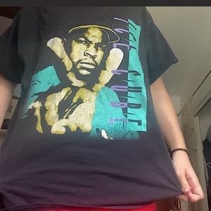 Black Ice cube print tee shirt peace sign design